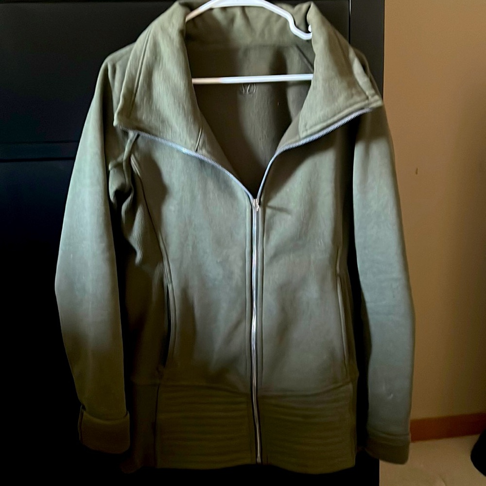 Lululemon Green Sweatshirt Jacket